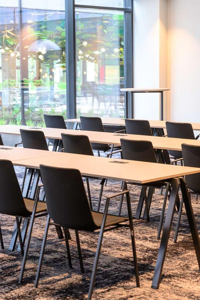 Radisson Berchem 4*